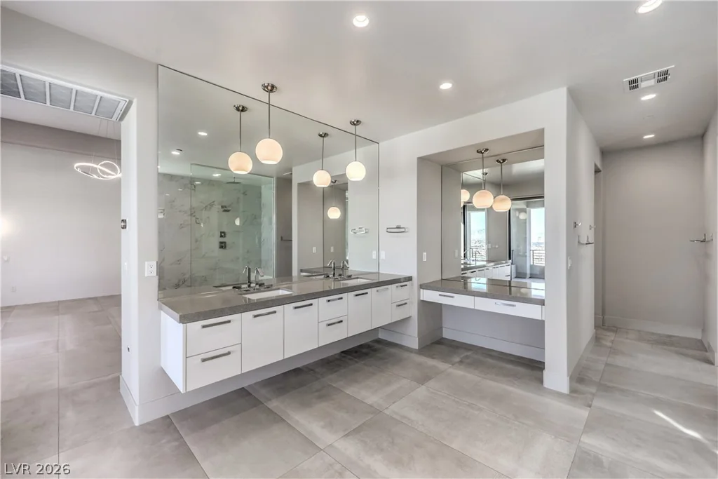 422 Tranquil Peak, Henderson, NV 89012