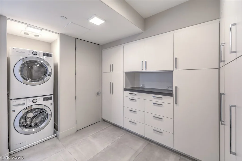 422 Tranquil Peak, Henderson, NV 89012