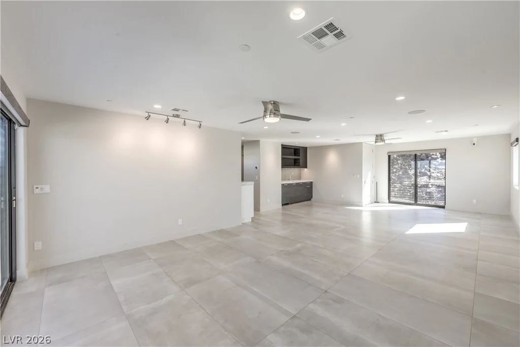 422 Tranquil Peak, Henderson, NV 89012