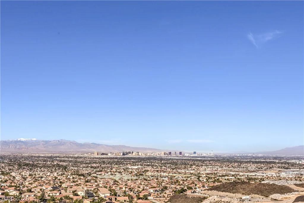 422 Tranquil Peak, Henderson, NV 89012