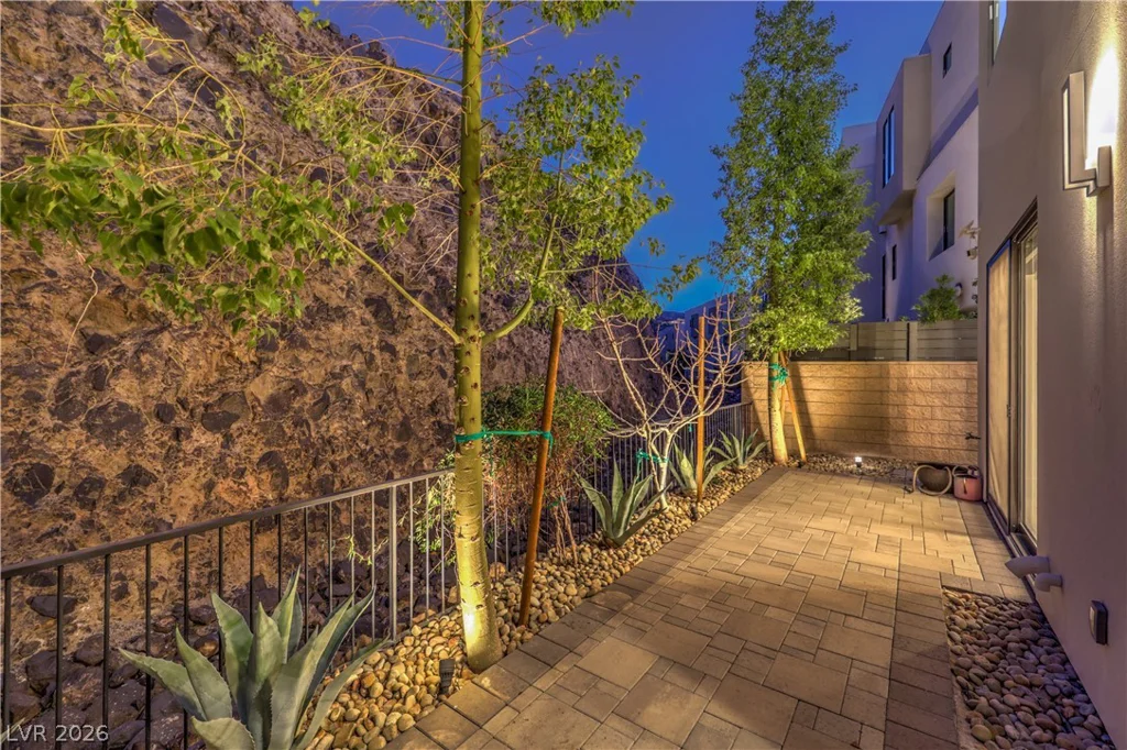 422 Tranquil Peak, Henderson, NV 89012