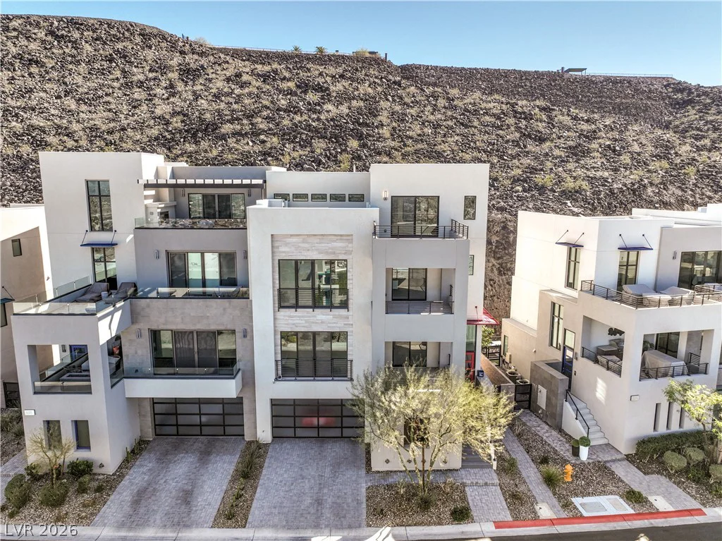 422 Tranquil Peak, Henderson, NV 89012