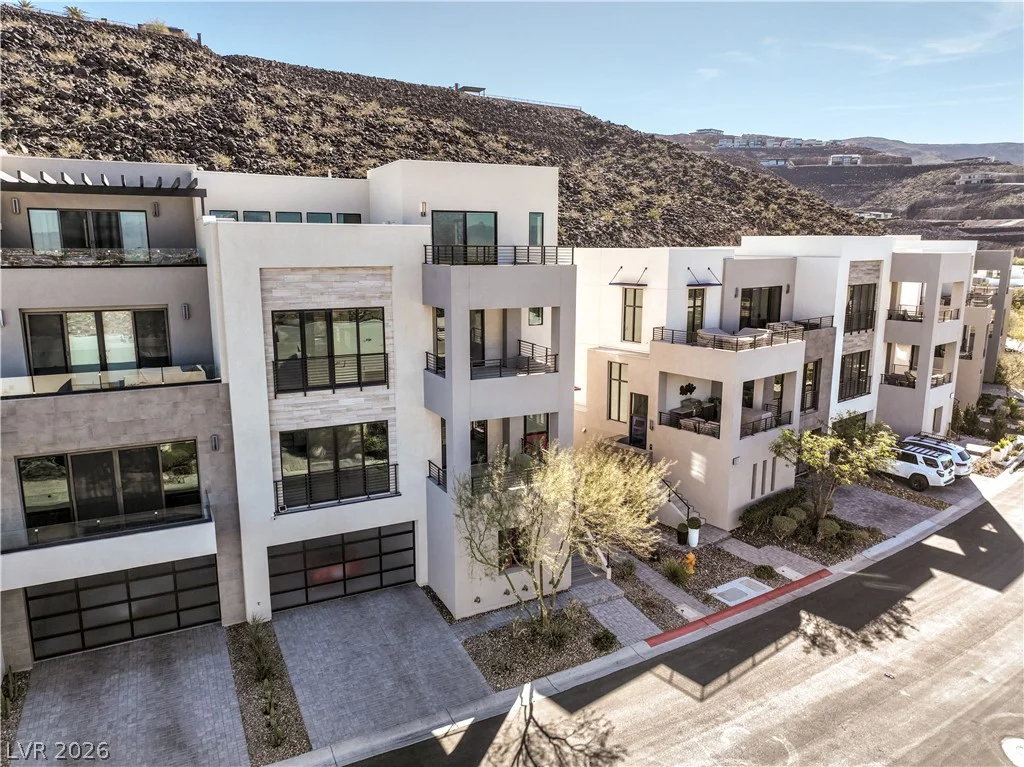 422 Tranquil Peak, Henderson, NV 89012