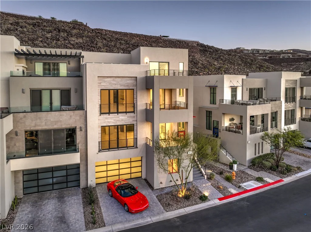 422 Tranquil Peak, Henderson, NV 89012