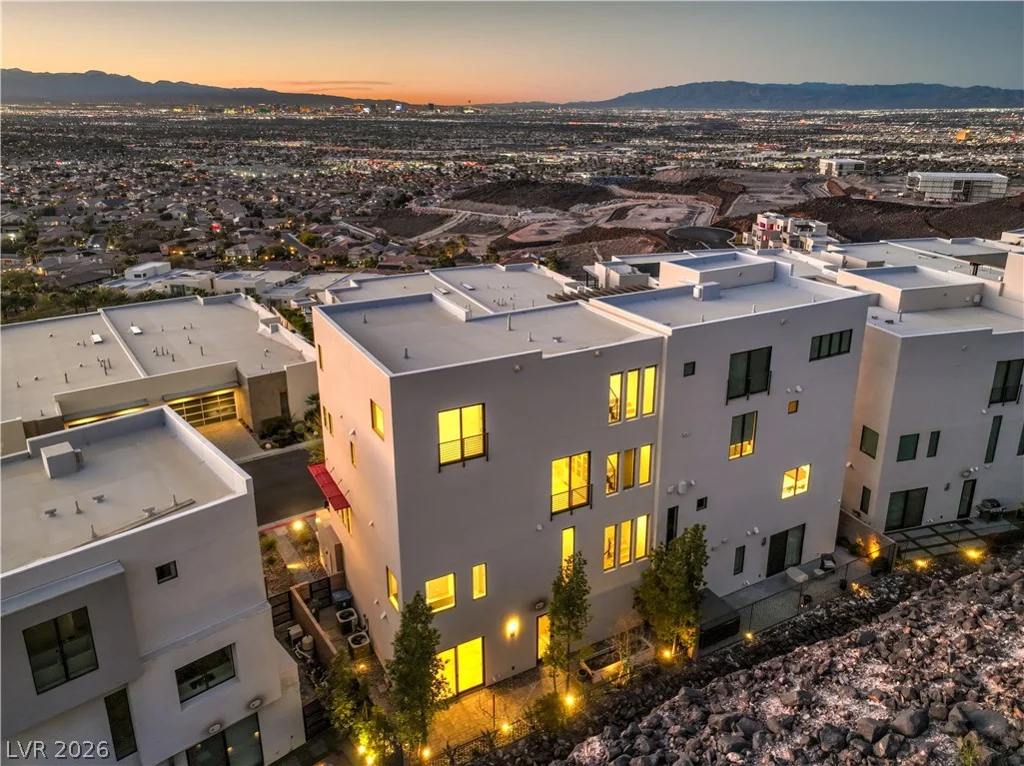 422 Tranquil Peak, Henderson, NV 89012