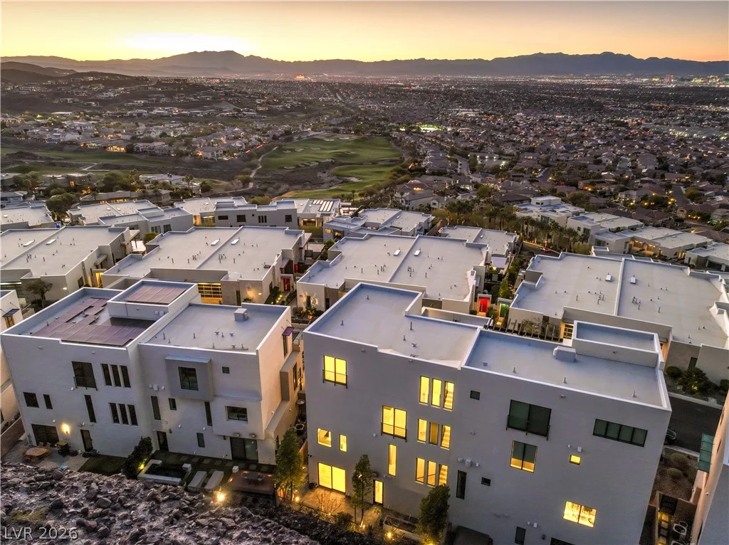 422 Tranquil Peak, Henderson, NV 89012