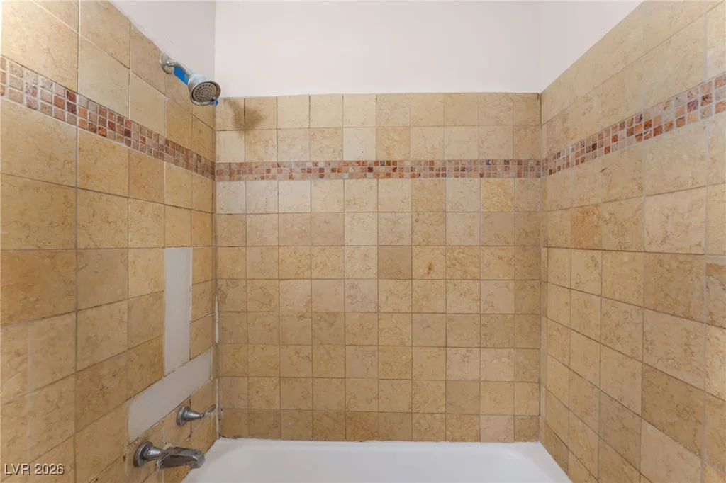 5104 Pebble Beach, Las Vegas, NV 89108