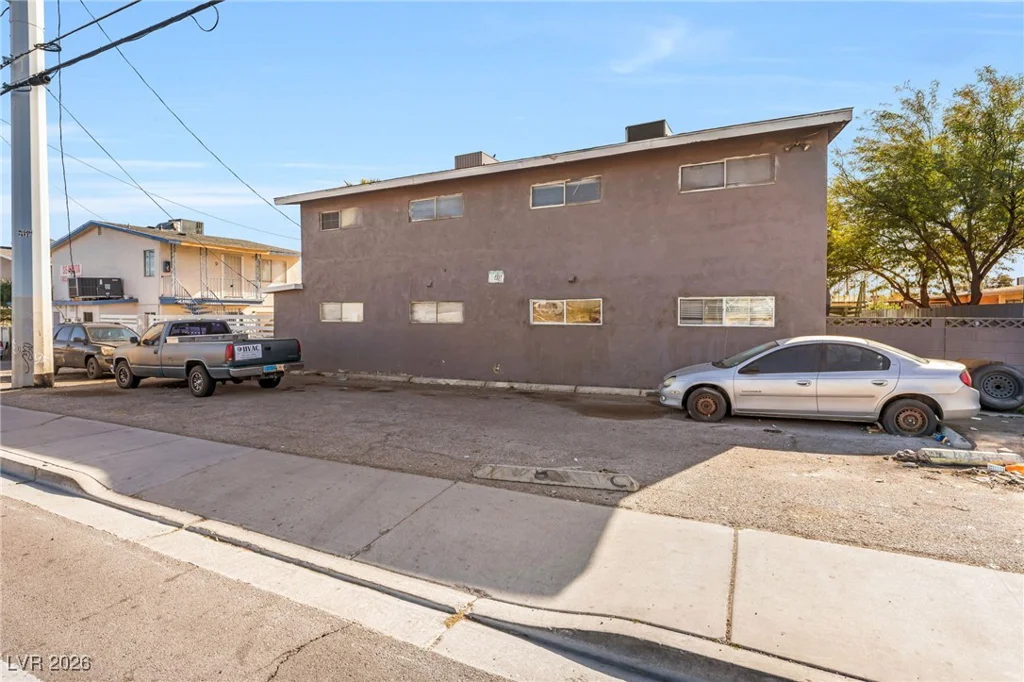 5104 Pebble Beach, Las Vegas, NV 89108