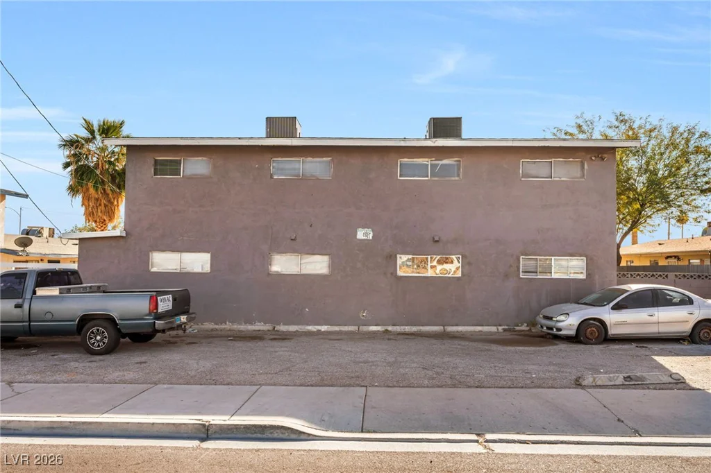 5104 Pebble Beach, Las Vegas, NV 89108