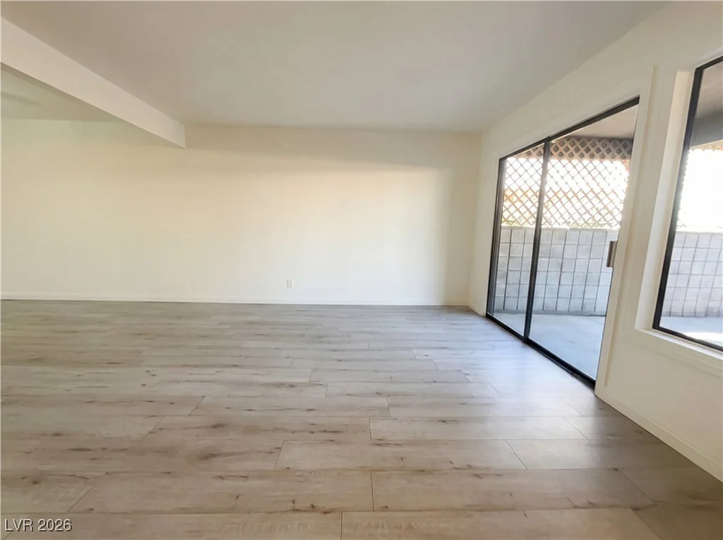 5097 Village, Las Vegas, NV 89142