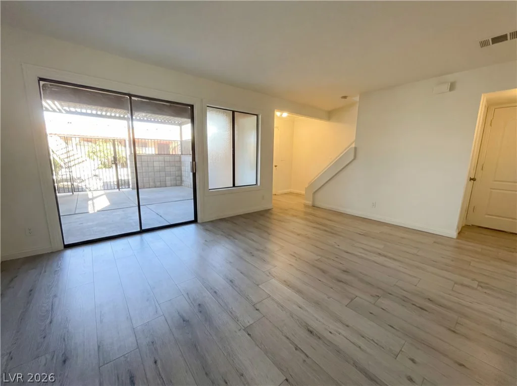 5097 Village, Las Vegas, NV 89142