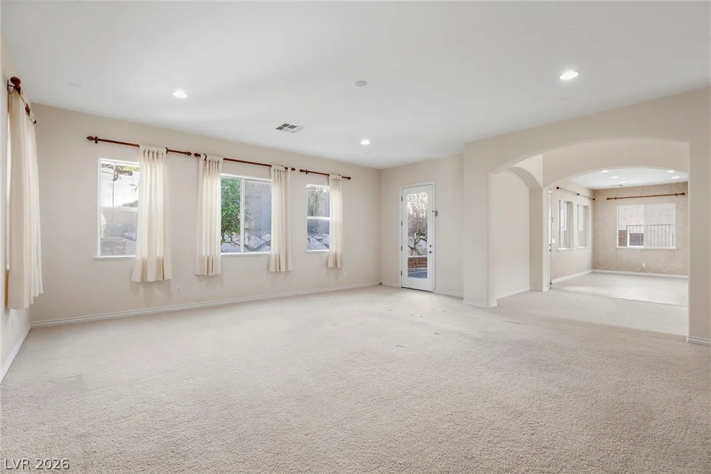 9472 Ojibwa, Las Vegas, NV 89149