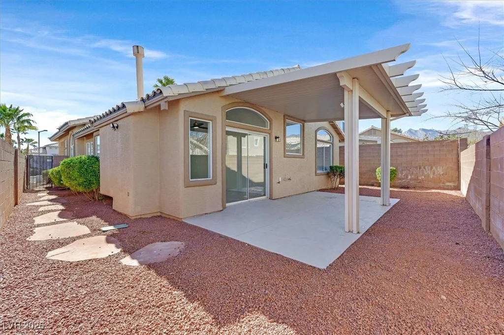 10532 White Heath, Las Vegas, NV 89144