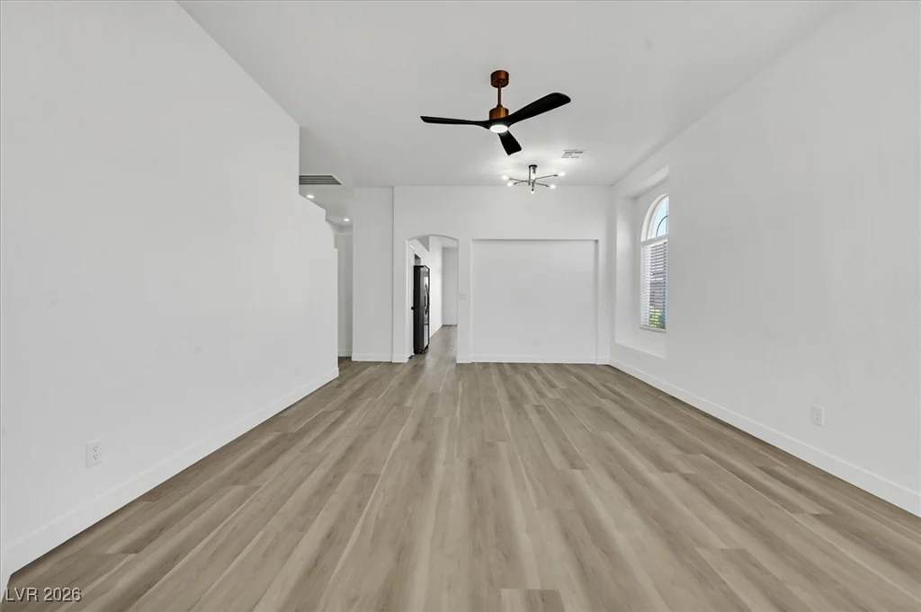 10532 White Heath, Las Vegas, NV 89144
