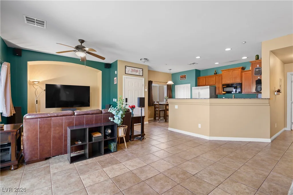6044 Towboat, North Las Vegas, NV 89031