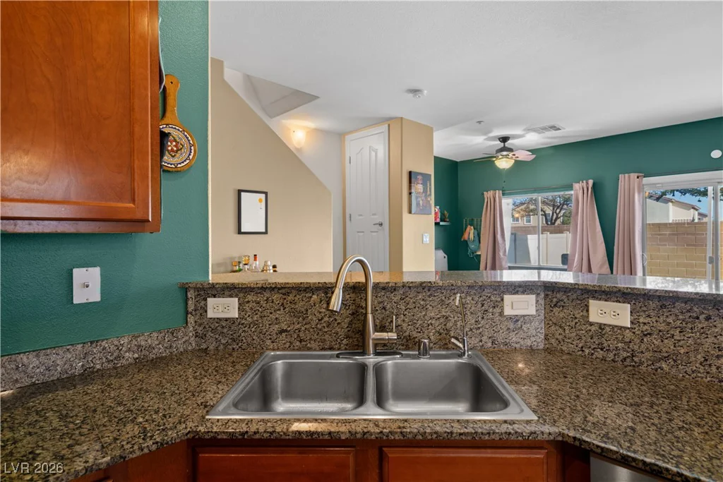 6044 Towboat, North Las Vegas, NV 89031