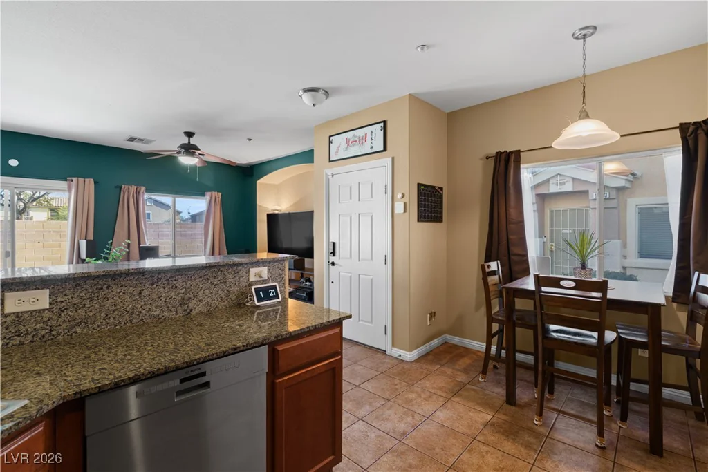 6044 Towboat, North Las Vegas, NV 89031