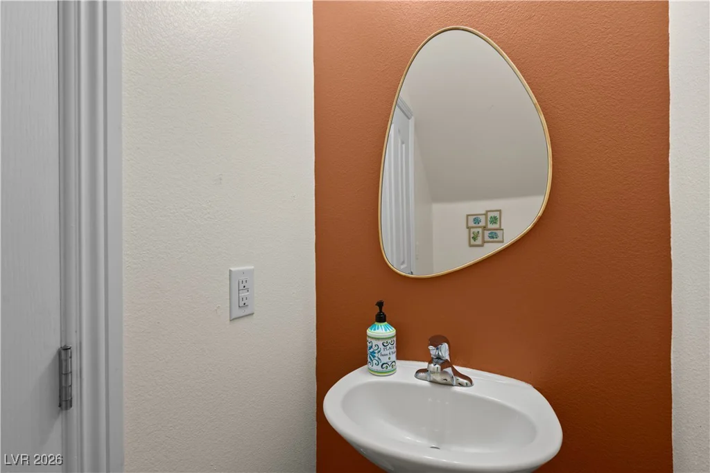 6044 Towboat, North Las Vegas, NV 89031