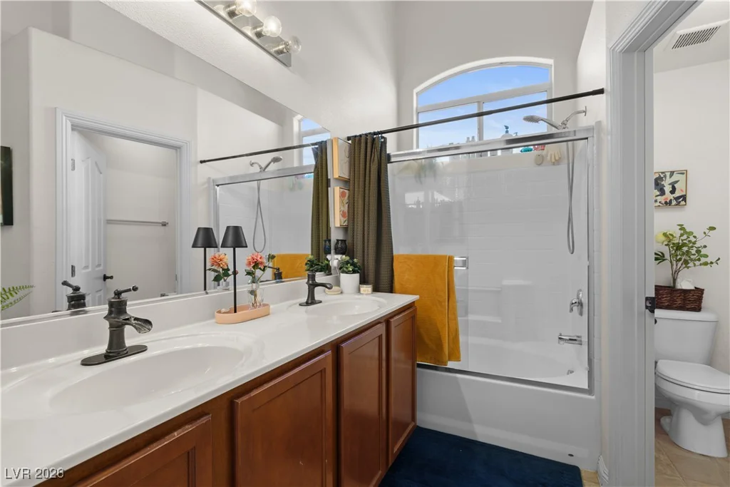 6044 Towboat, North Las Vegas, NV 89031