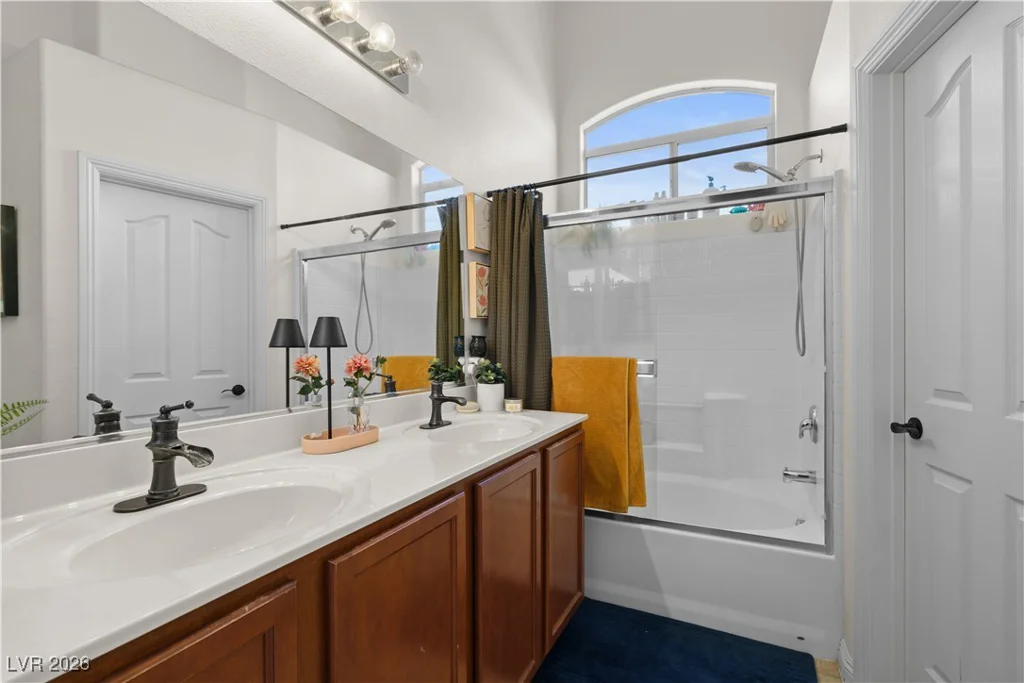 6044 Towboat, North Las Vegas, NV 89031