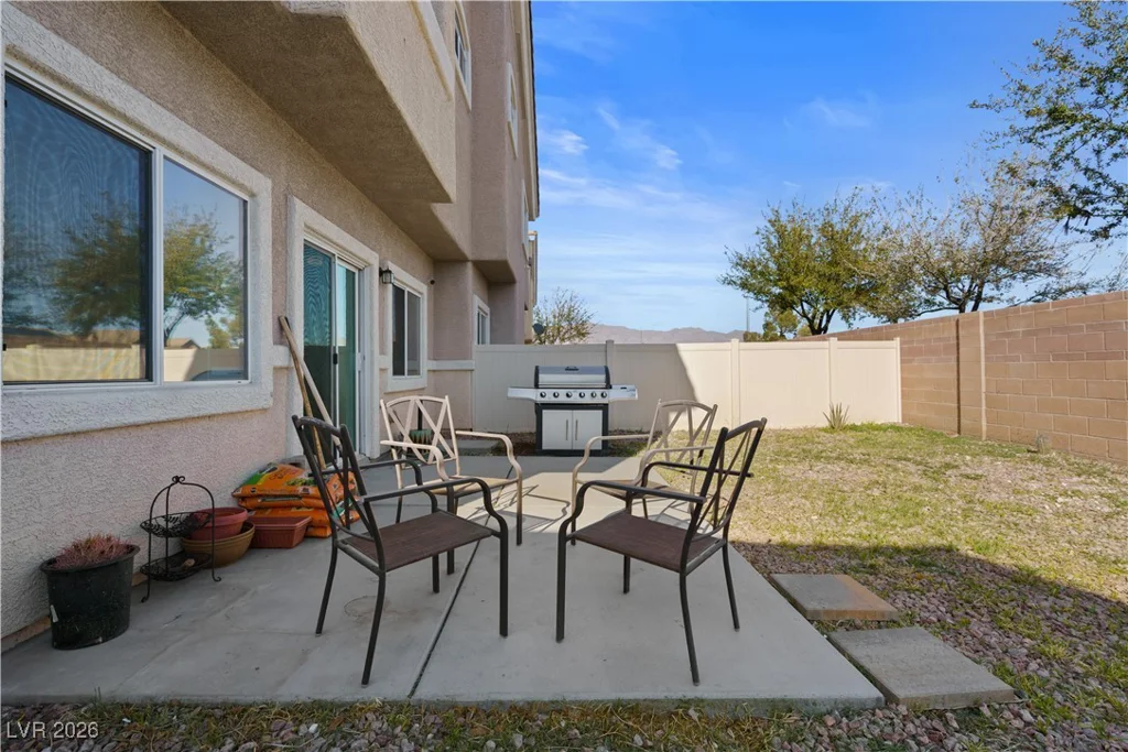 6044 Towboat, North Las Vegas, NV 89031