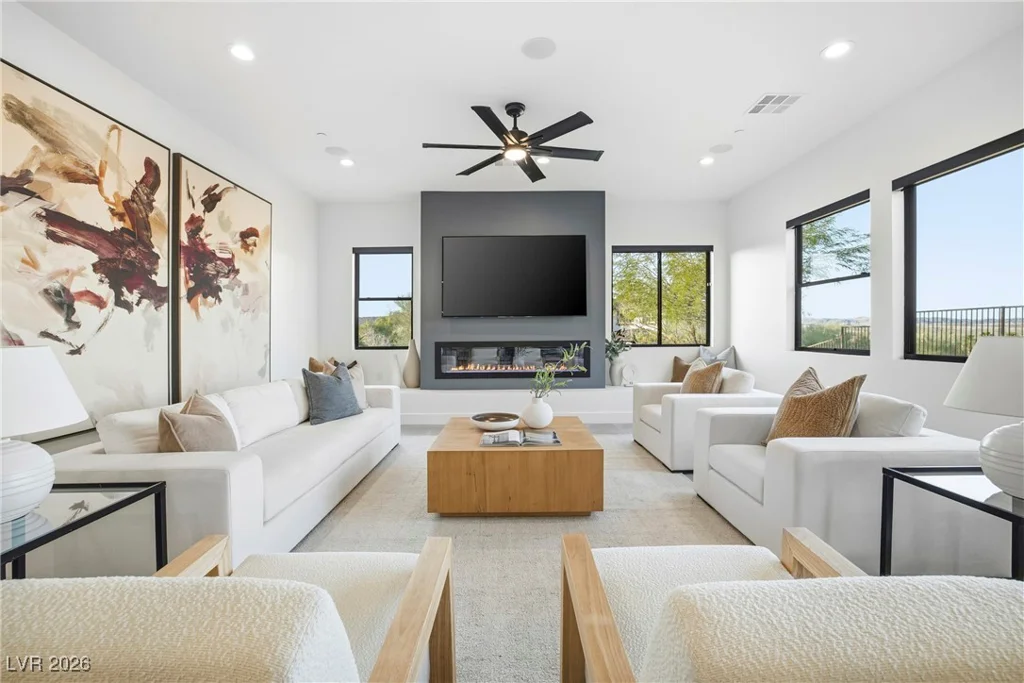 10 Camino La Venta, Henderson, NV 89011