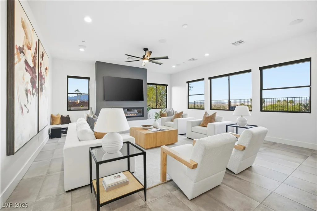10 Camino La Venta, Henderson, NV 89011