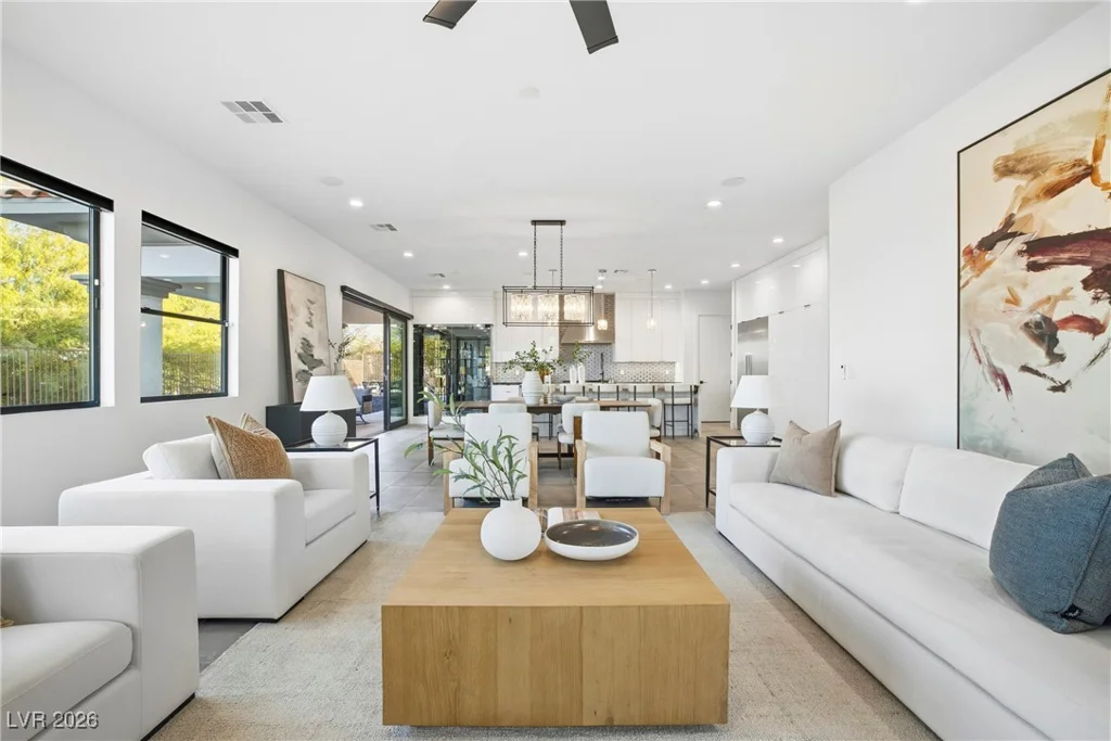 10 Camino La Venta, Henderson, NV 89011