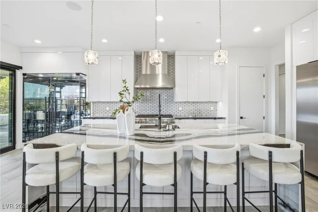 10 Camino La Venta, Henderson, NV 89011