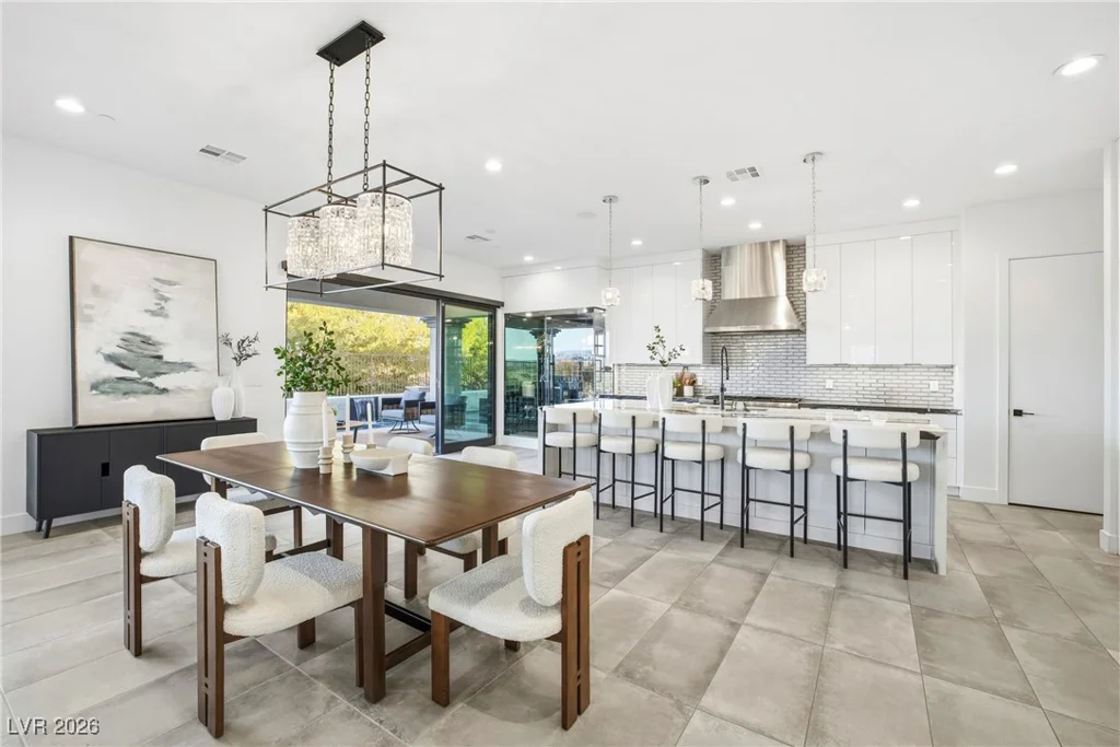 10 Camino La Venta, Henderson, NV 89011