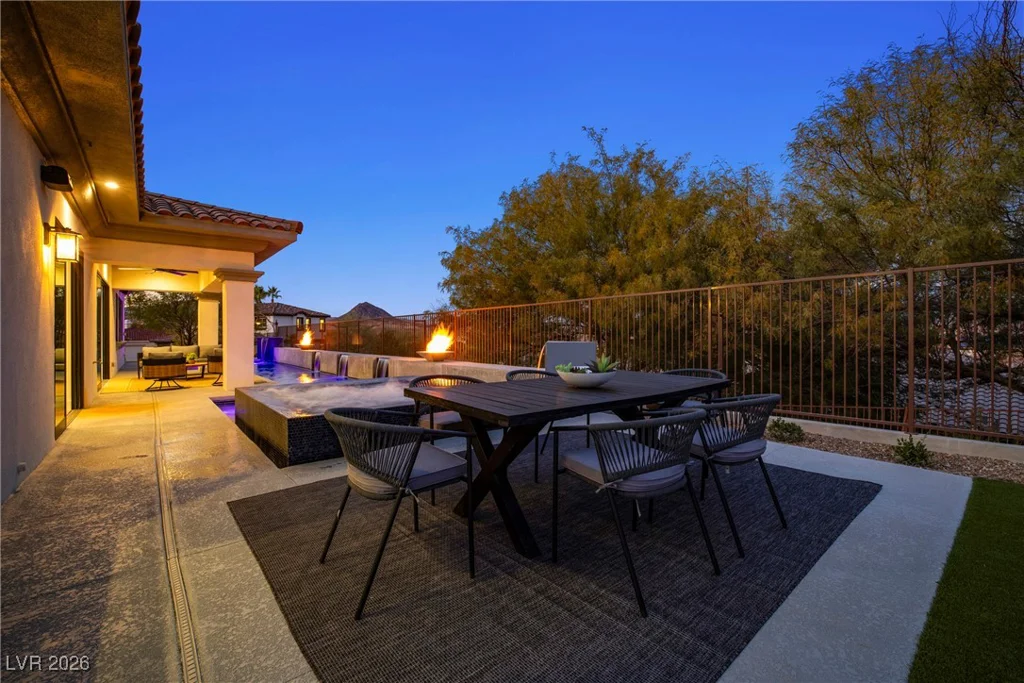 10 Camino La Venta, Henderson, NV 89011