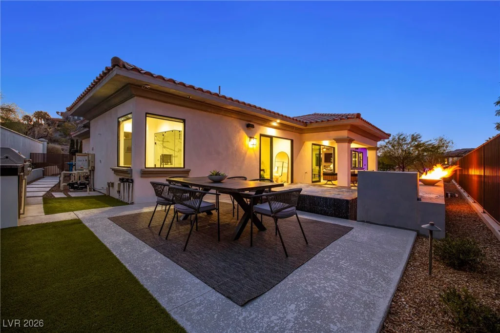 10 Camino La Venta, Henderson, NV 89011