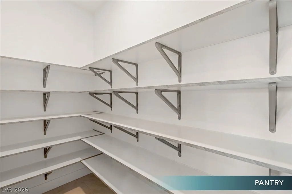 5022 Slatestone, Las Vegas, NV 89135