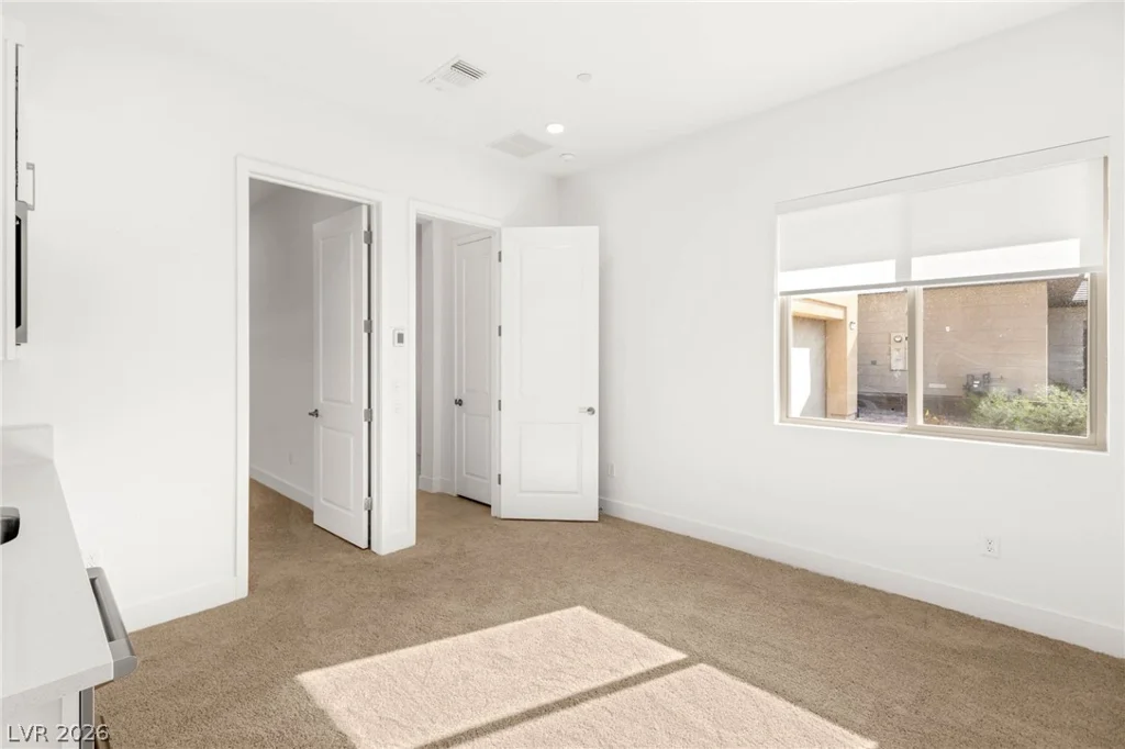 5022 Slatestone, Las Vegas, NV 89135