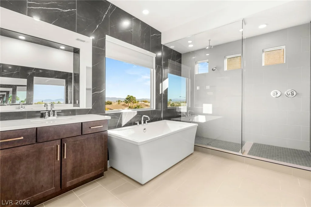 5022 Slatestone, Las Vegas, NV 89135