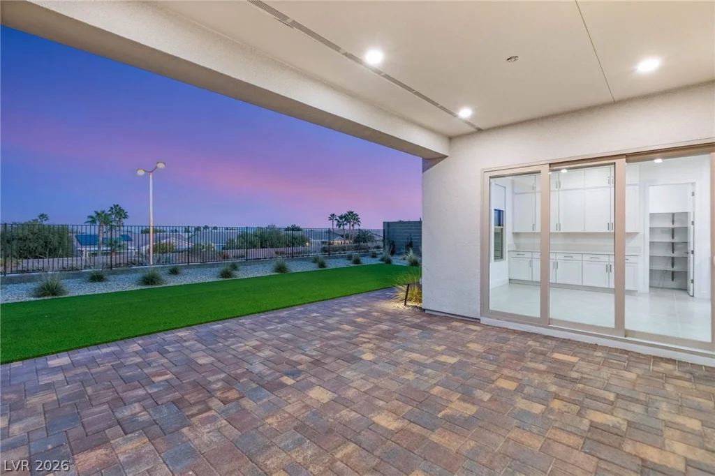 5022 Slatestone, Las Vegas, NV 89135