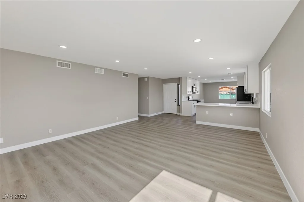 7071 Wedgewood, Las Vegas, NV 89147