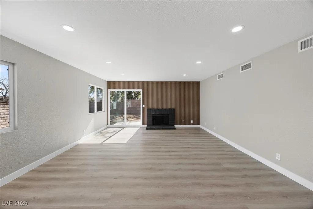 7071 Wedgewood, Las Vegas, NV 89147