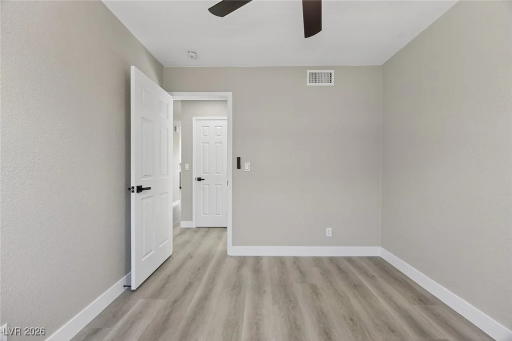 7071 Wedgewood, Las Vegas, NV 89147