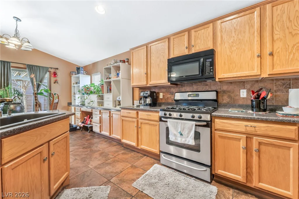 5705 Wizard Wand, North Las Vegas, NV 89031
