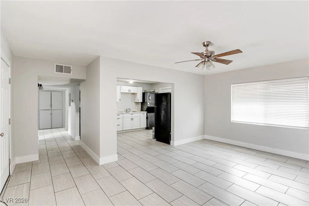1809 Linden, Las Vegas, NV 89101