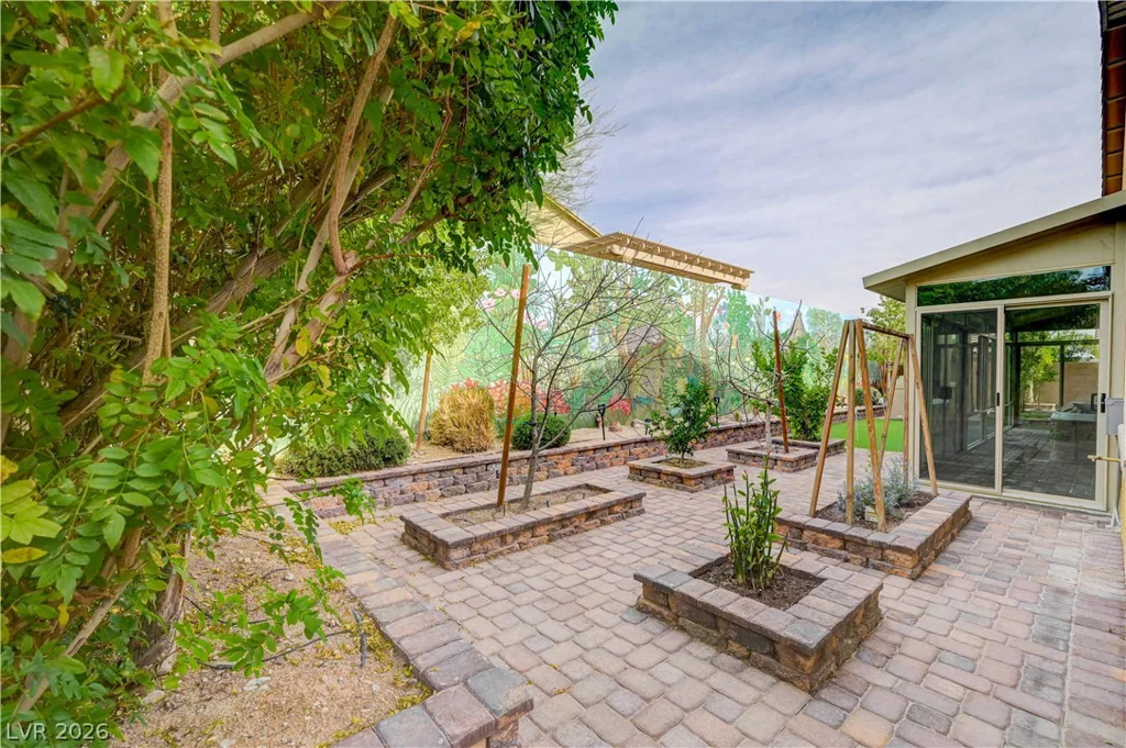 9938 Cambridge Brook, Las Vegas, NV 89149