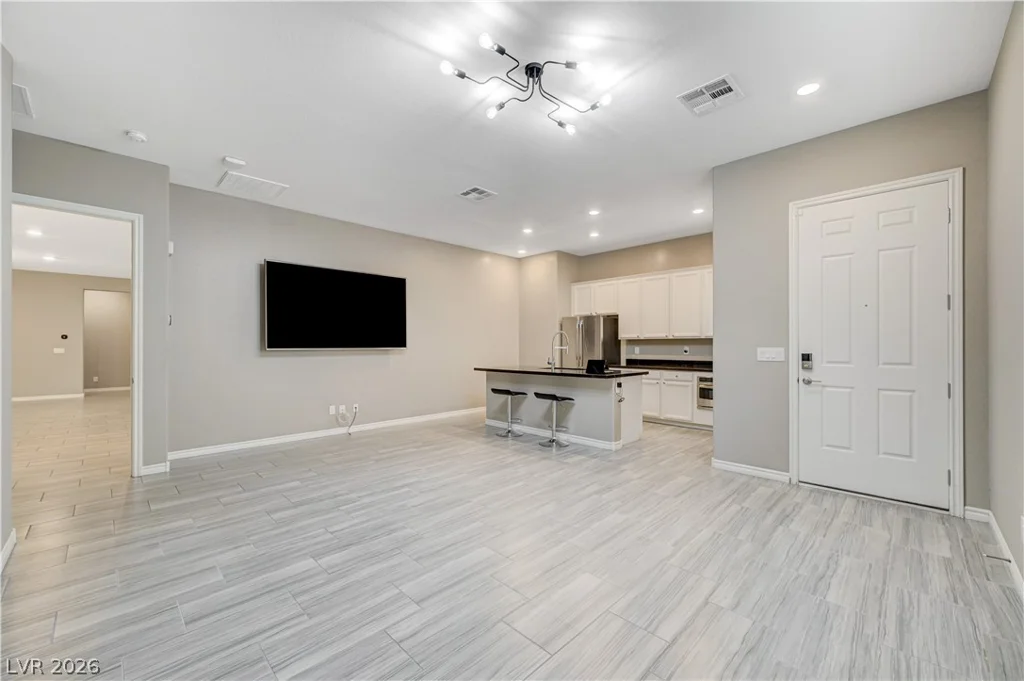 9938 Cambridge Brook, Las Vegas, NV 89149