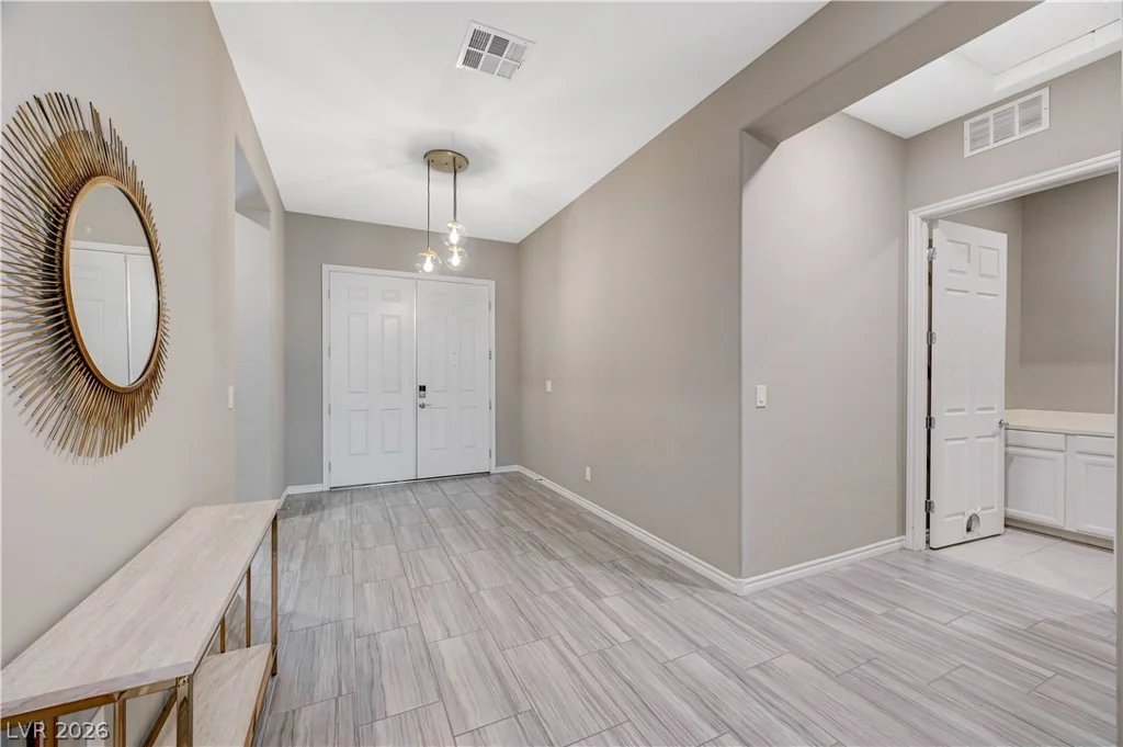 9938 Cambridge Brook, Las Vegas, NV 89149