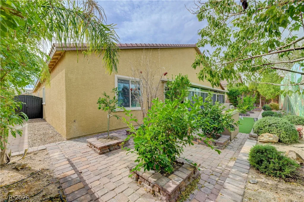 9938 Cambridge Brook, Las Vegas, NV 89149