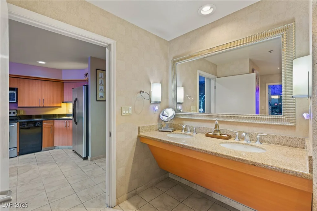 211 Flamingo, Las Vegas, NV 89169