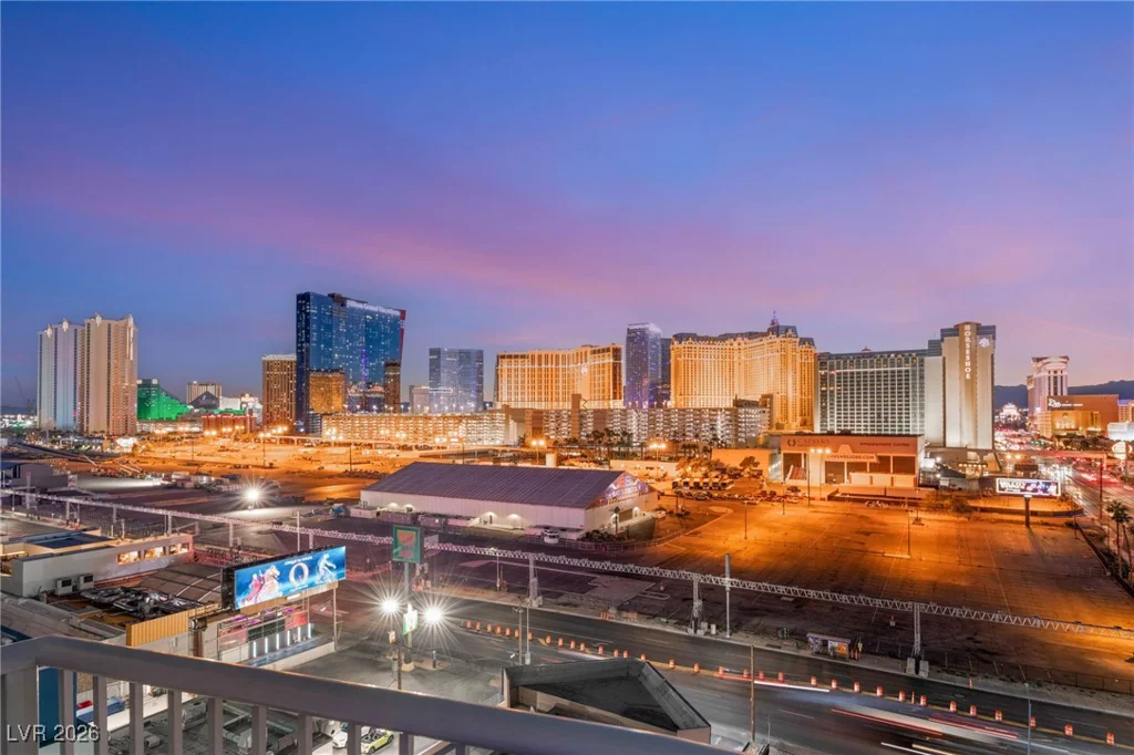 211 Flamingo, Las Vegas, NV 89169