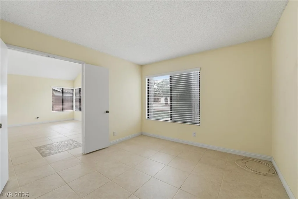 4752 Hackamore, Las Vegas, NV 89103