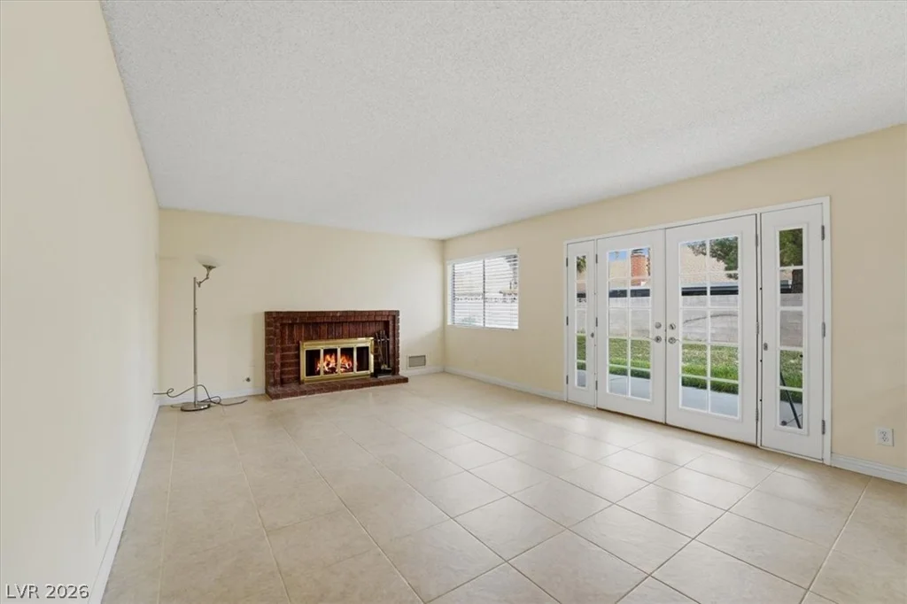 4752 Hackamore, Las Vegas, NV 89103