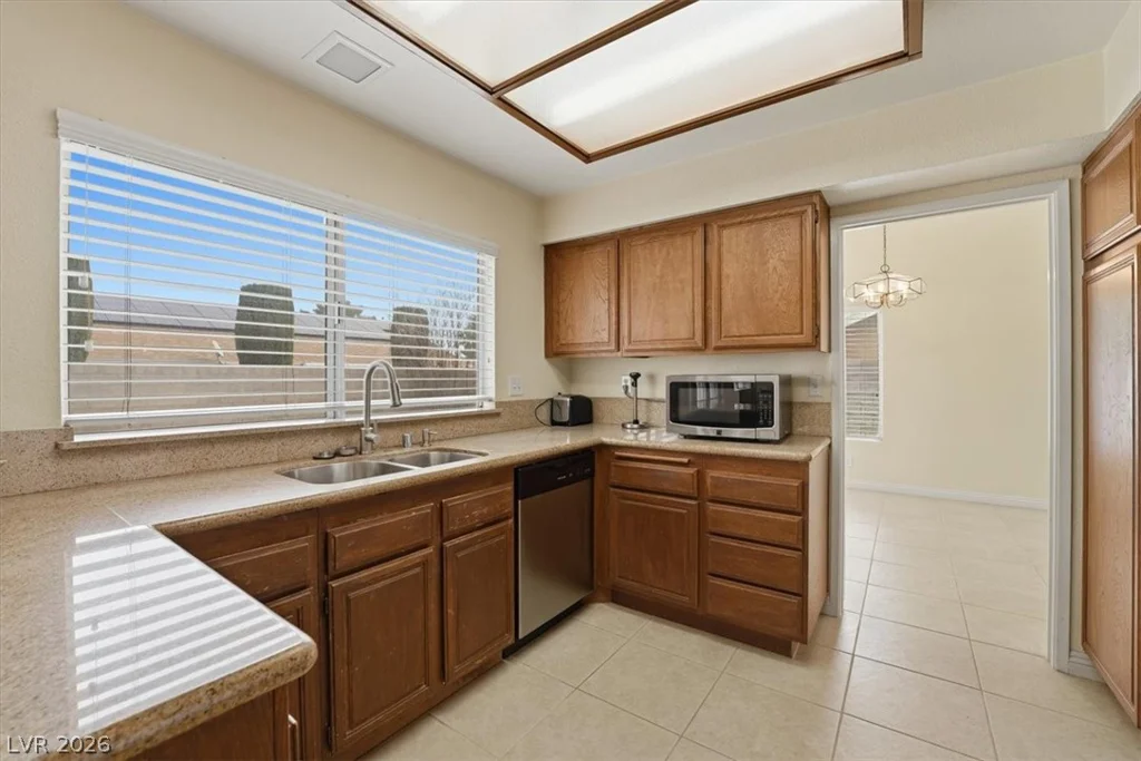 4752 Hackamore, Las Vegas, NV 89103